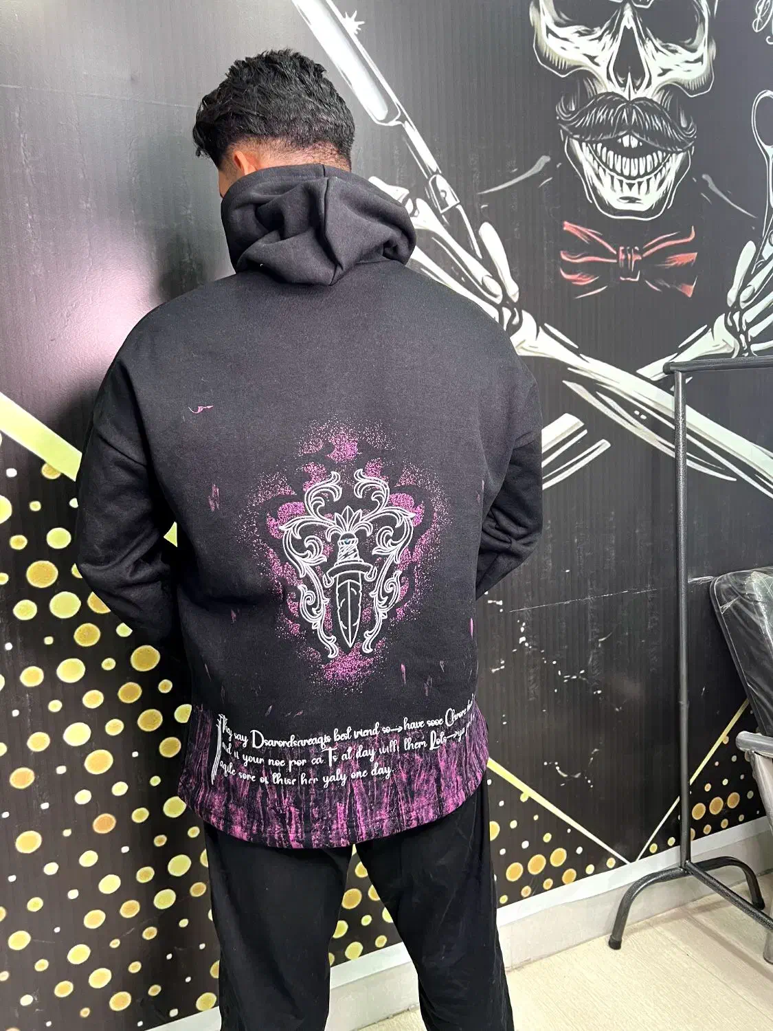 هودی|لباس|کوهدشت, |دیوار