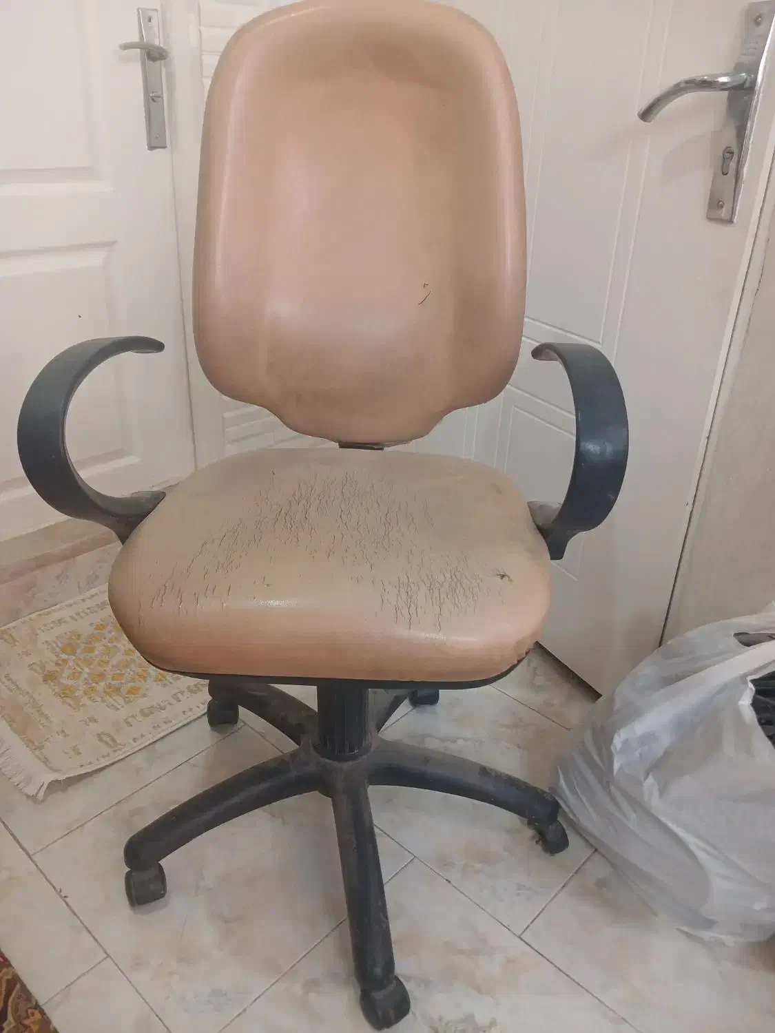 صندلی کامپیوتر|میز تحریر و کامپیوتر|کرج, گلشهر|دیوار