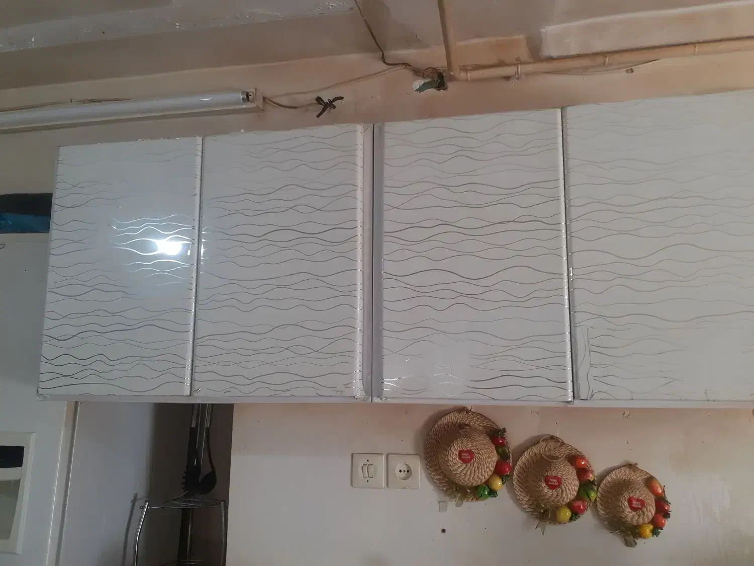 کابیت دست دوم فروشی|آب‌چکان و نظم‌دهنده ظروف|کبودرآهنگ, |دیوار