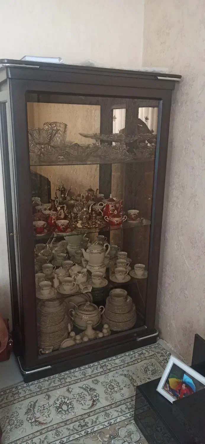 میز ناهار خوری و بوفه|میز و صندلی غذاخوری|مشهد, الهیه|دیوار