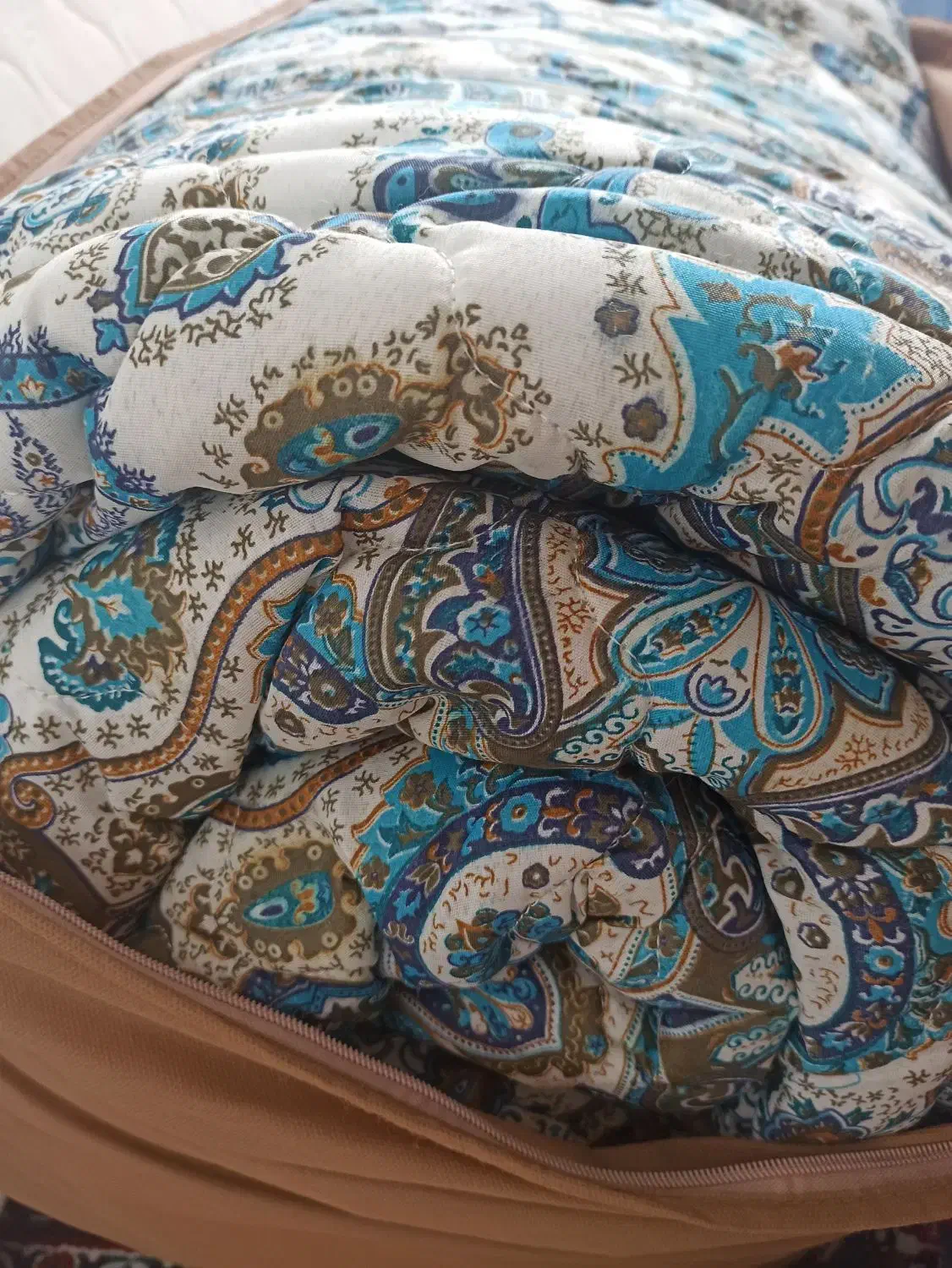 لحاف کرسی|رختخواب، بالش، پتو|نوشهر, |دیوار