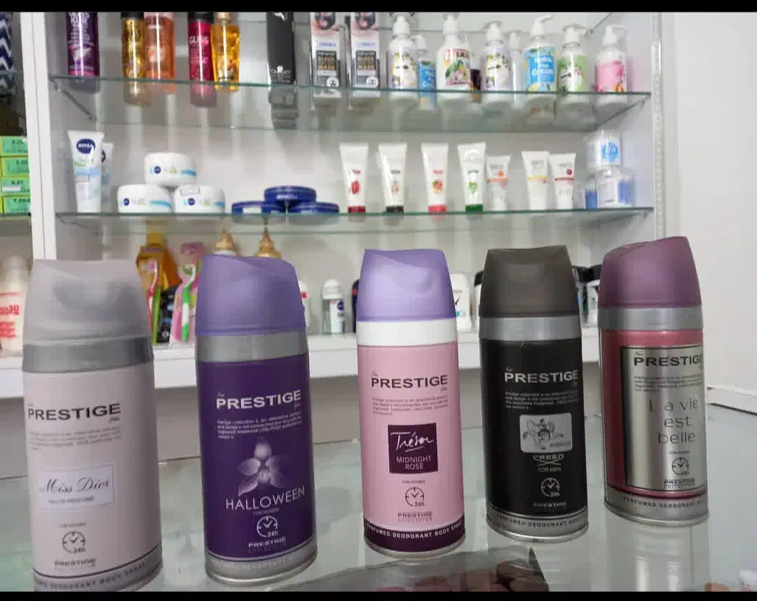 فروش دکوراسیون و میز|فروشگاه و مغازه|بابکان, |دیوار