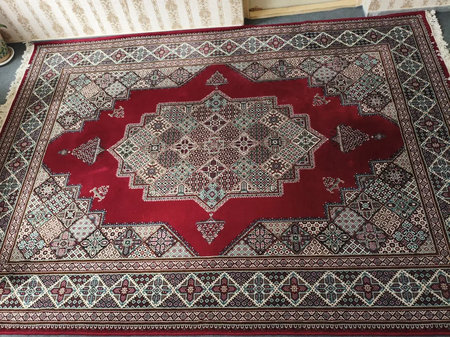 فرش۹ متری در حد نو|فرش|اراک, |دیوار