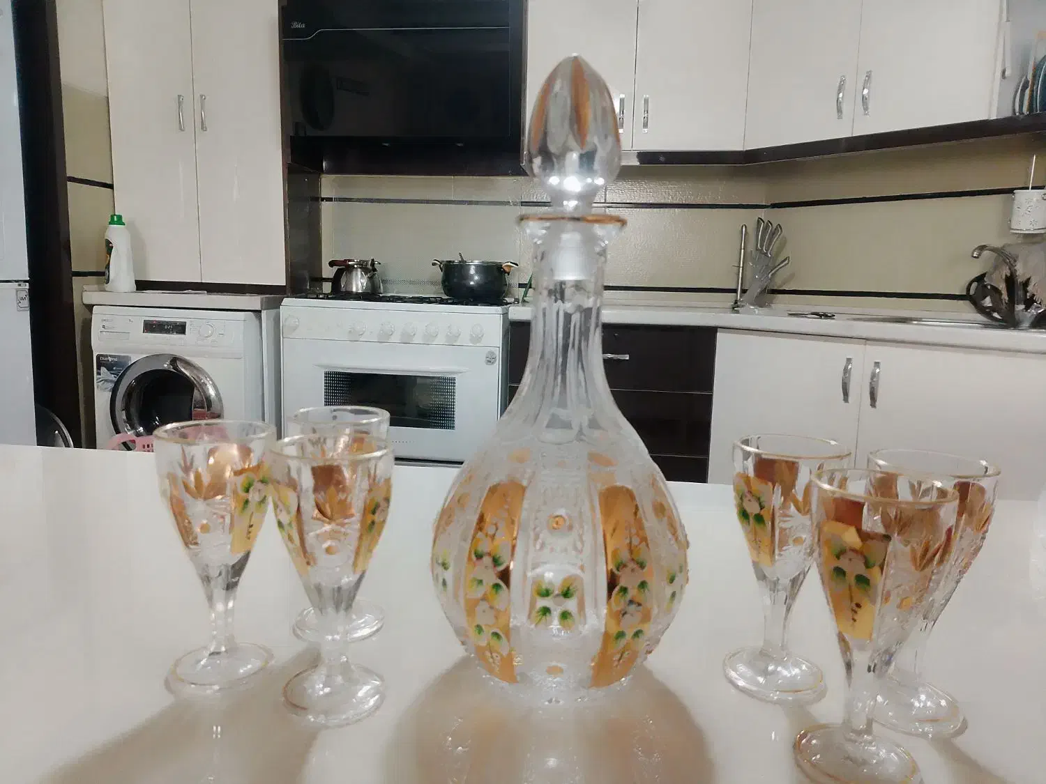 بلور ویترینی چک و فرانسوی|ظروف سرو و پذیرایی|اصفهان, حصه شمالی|دیوار