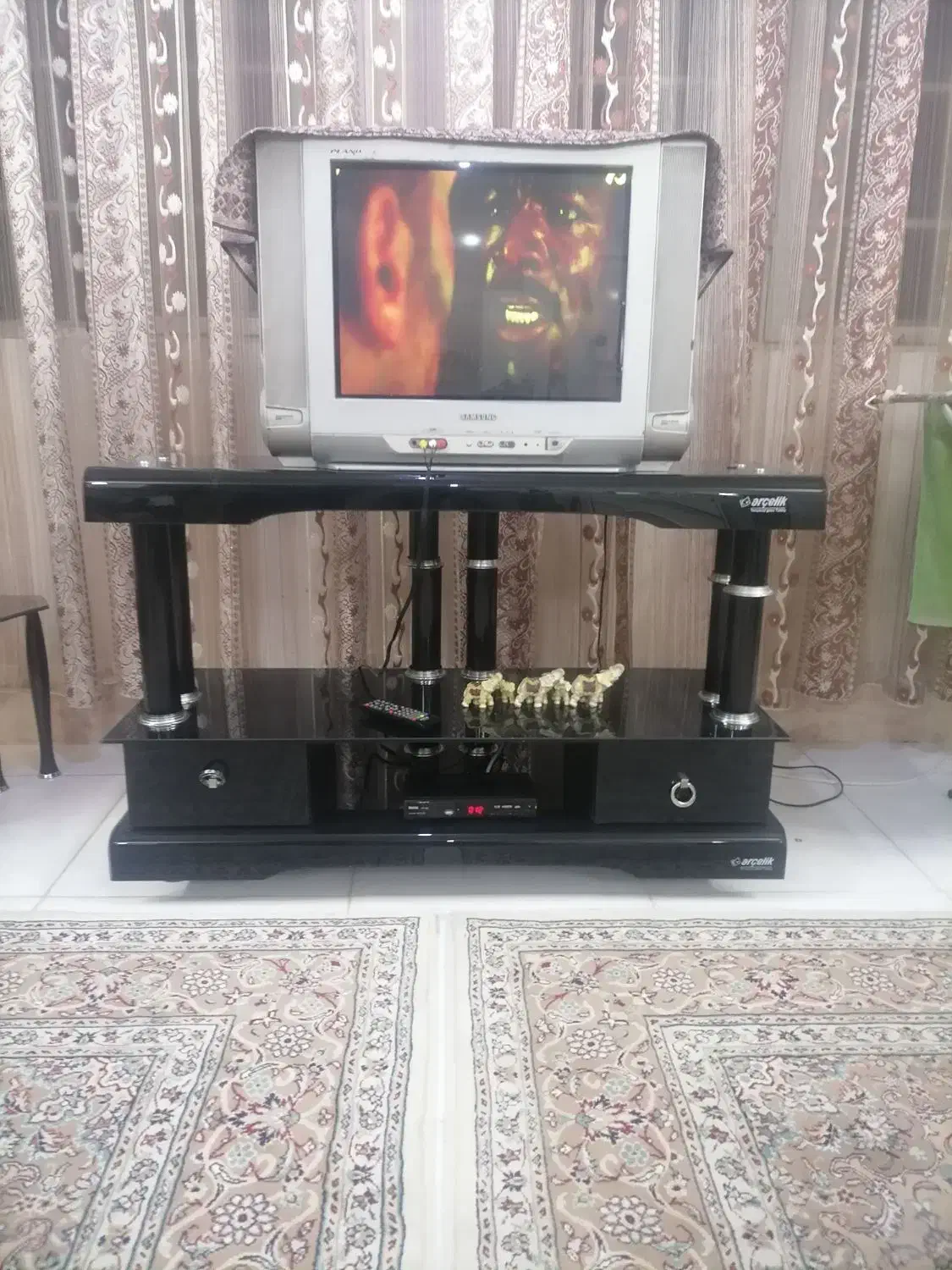 تخت خواب|تخت و سرویس خواب|زواره, |دیوار