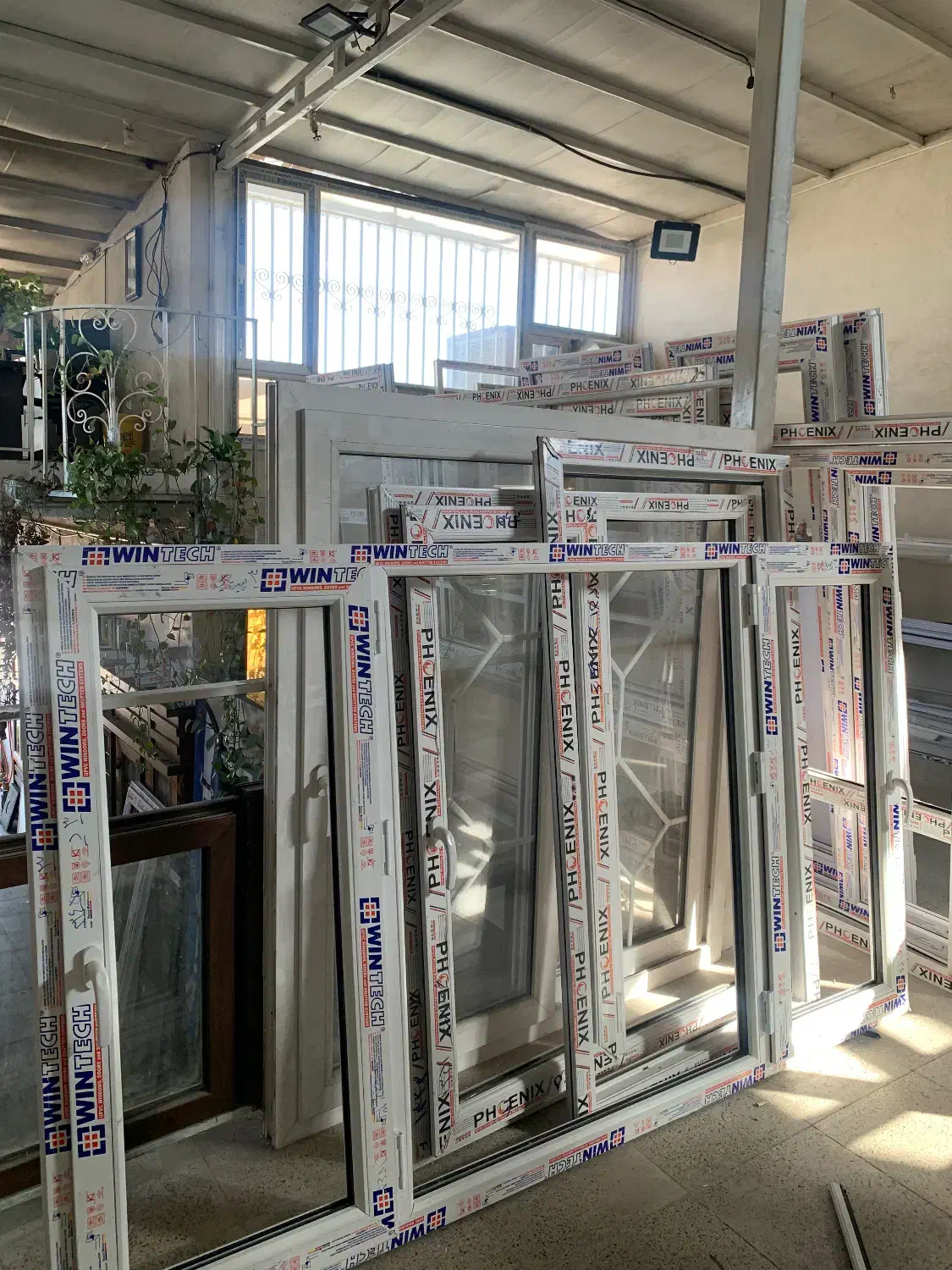 درب و پنجره دوجداره UPVC|خدمات پیشه و مهارت|ملایر, |دیوار