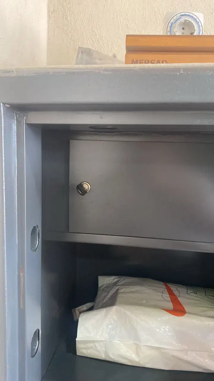 باز کردن گاوصندوق با دوربین آندوسکوپی|ابزارآلات|رشت, بلوار گیلان|دیوار