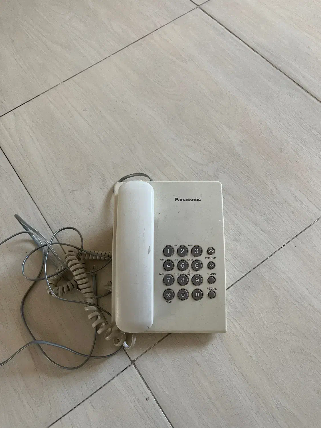 تلفن ثابت|تلفن رومیزی|ری, صفاییه (چشمه علی)|دیوار