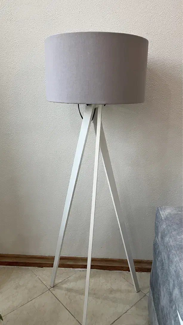 فروش اباژور نو مناسب جهیزیه|چراغ خواب و آباژور|فولادشهر, مسکن مهر فولادشهر|دیوار