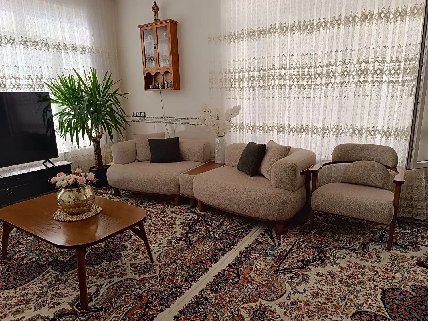 فروش مبل تازه خریداری شده|مبلمان خانگی و میز عسلی|جوانرود, |دیوار