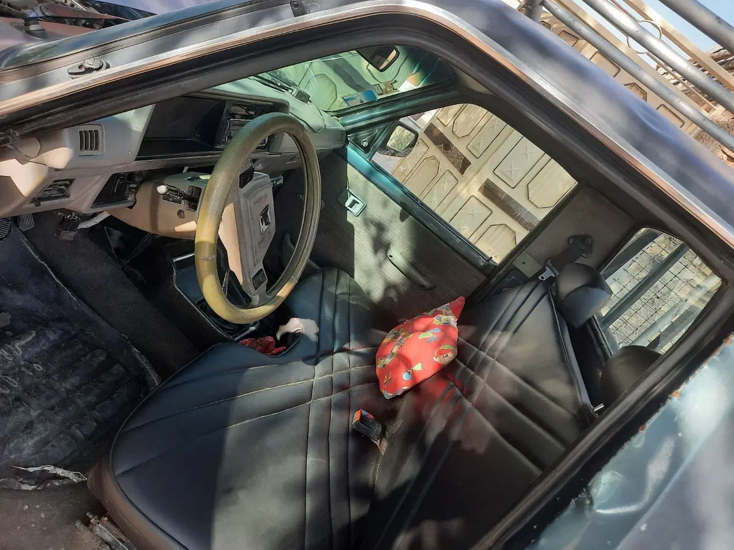 مزدا۲۰۰۰مدل۸۵|خودرو سواری و وانت|اصفهان, سپاهانشهر|دیوار