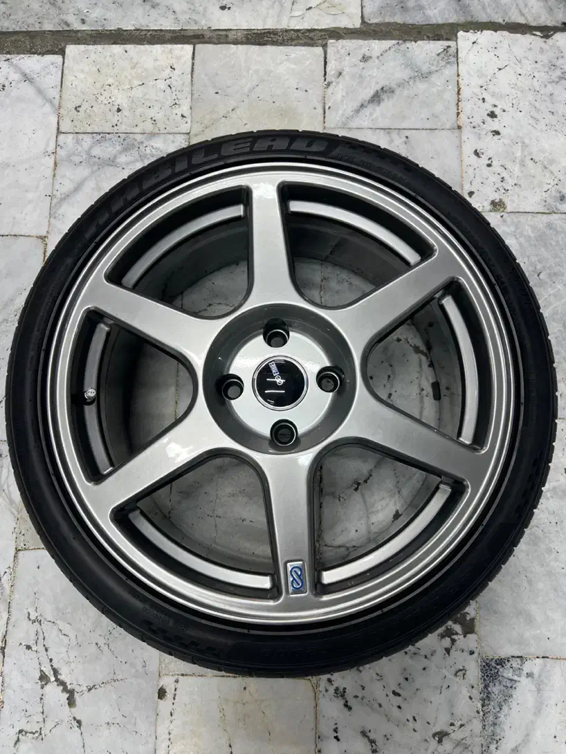 رینگ evo8 رنگ شدو با لاستیک|قطعات یدکی و لوازم جانبی|هشتگرد, هشتگرد قدیم|دیوار