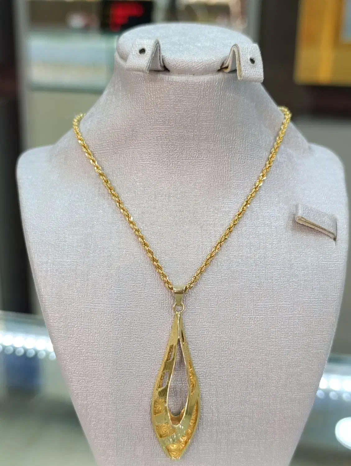 دستبند قفلی امگا بی اجرت|جواهرات|ایلام, |دیوار