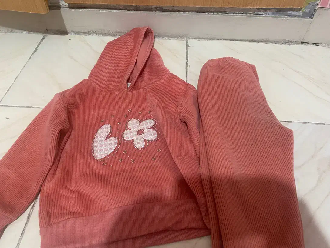 هودی شلوار و هودی تک|کفش و لباس بچه|اراک, |دیوار