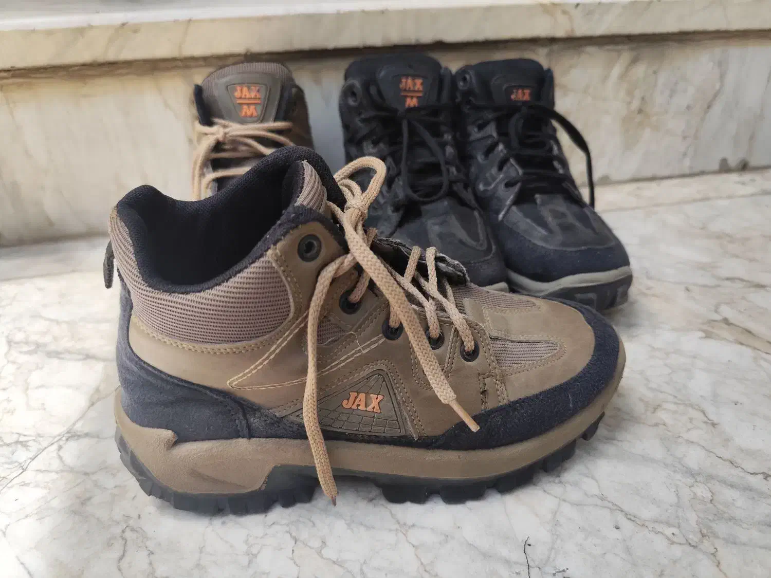 کفش کوهستانی jak|کیف، کفش، کمربند|الیگودرز, |دیوار