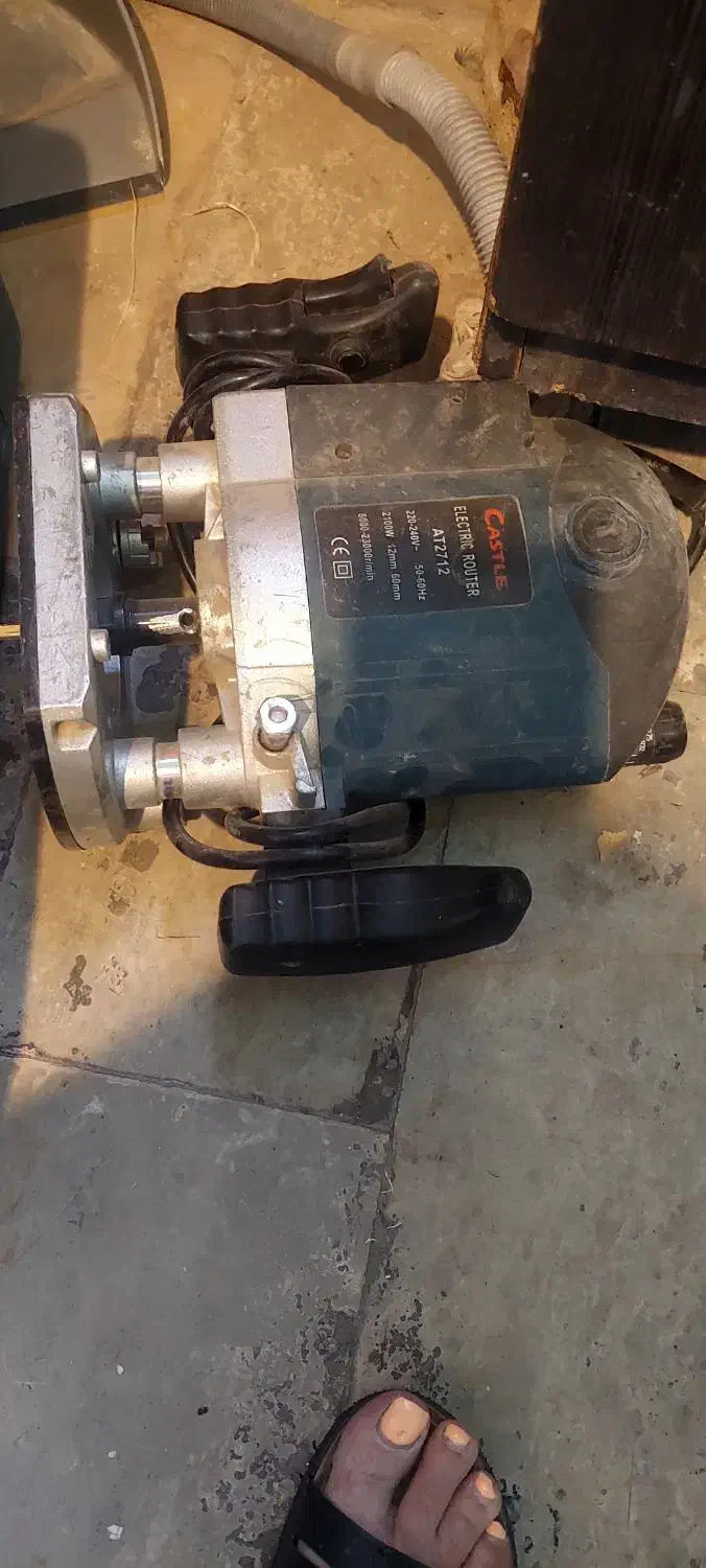 تعدادی ابزار نجاری برقی در حد فروشی|ابزارآلات|کرج, فاز ۴ مهرشهر|دیوار