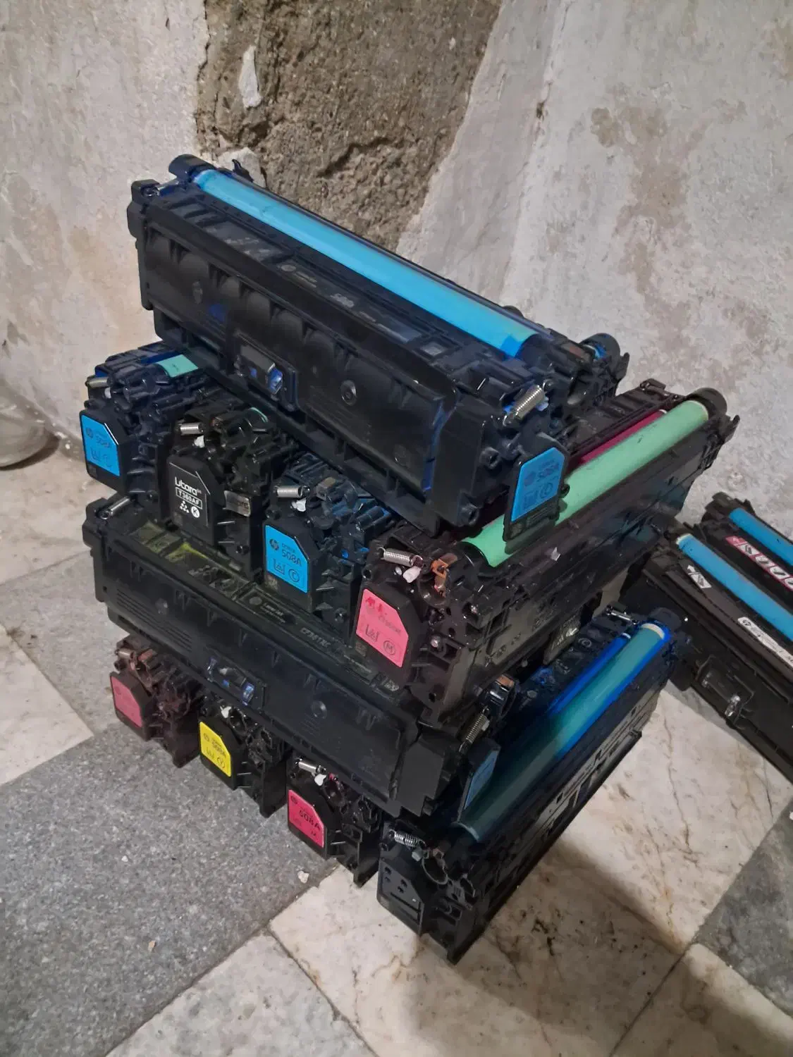 کاتریج داغی تعداد 140عدد بفروش میرسد|پرینتر، اسکنر، کپی، فکس|تهران, مطهری|دیوار