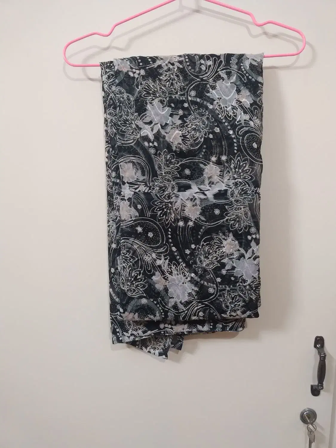 چادر|لباس|اندیشه, شهرک کوثر|دیوار