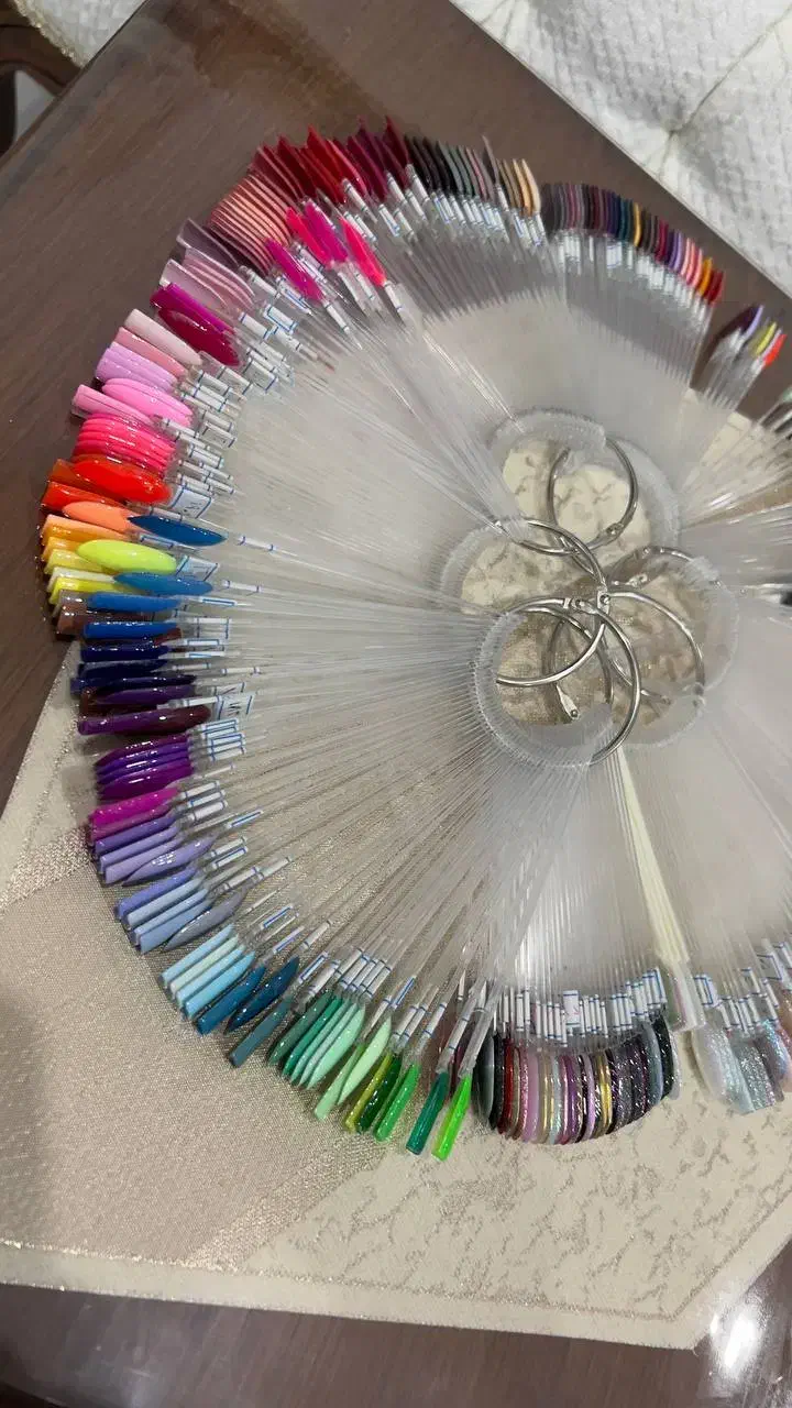 وسایل ناخن آرایشگاه لاک ژل|آرایشگاه و سالنهای زیبایی|محمدشهر, محمدشهر|دیوار