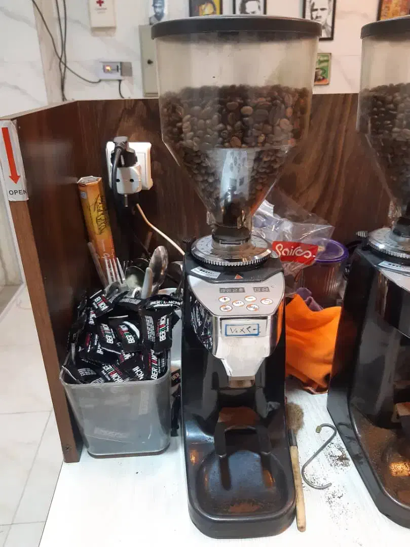 آسیاب هوم۰۲۱ ودوعدد تابلو ال ای دی|فروشگاه و مغازه|قرچک, زیبا شهر|دیوار