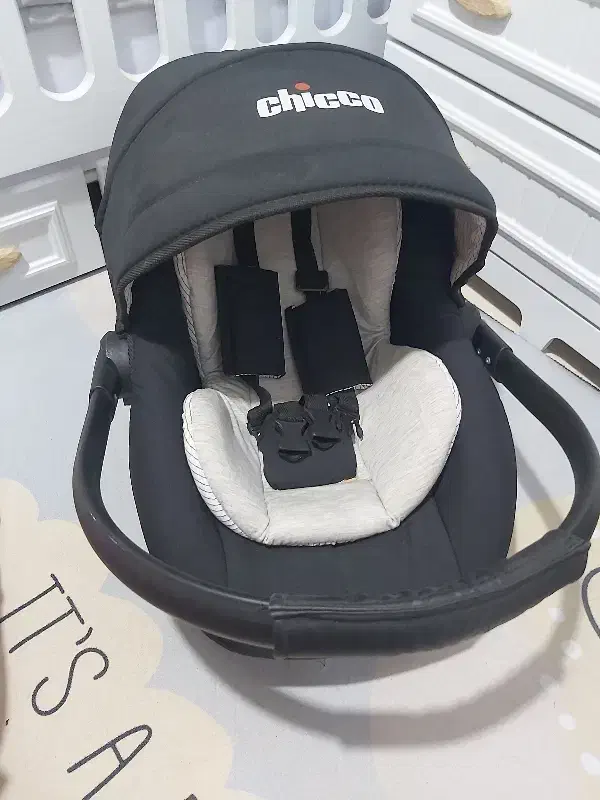 کریر نو|کالسکه و لوازم جانبی|ری, شهادت|دیوار