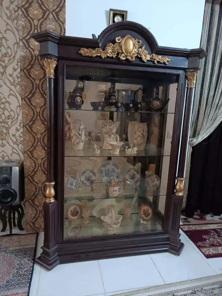 بوفه سالم زیر دو میلیون تخفیف پایه معامله|بوفه، ویترین، کنسول|آستارا, |دیوار