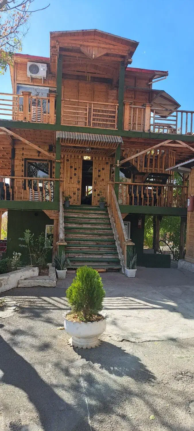 استخدام فوری ۴نیرو برای کافه رستوران بام سبزقلاتوک|استخدام خدمات فروشگاه و رستوران|اشنویه, |دیوار