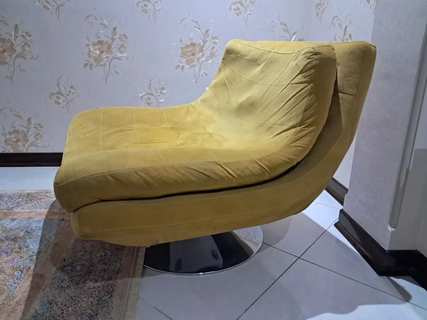 مبل چرخان سالم|مبلمان خانگی و میز عسلی|تهران, والفجر (افسریه)|دیوار