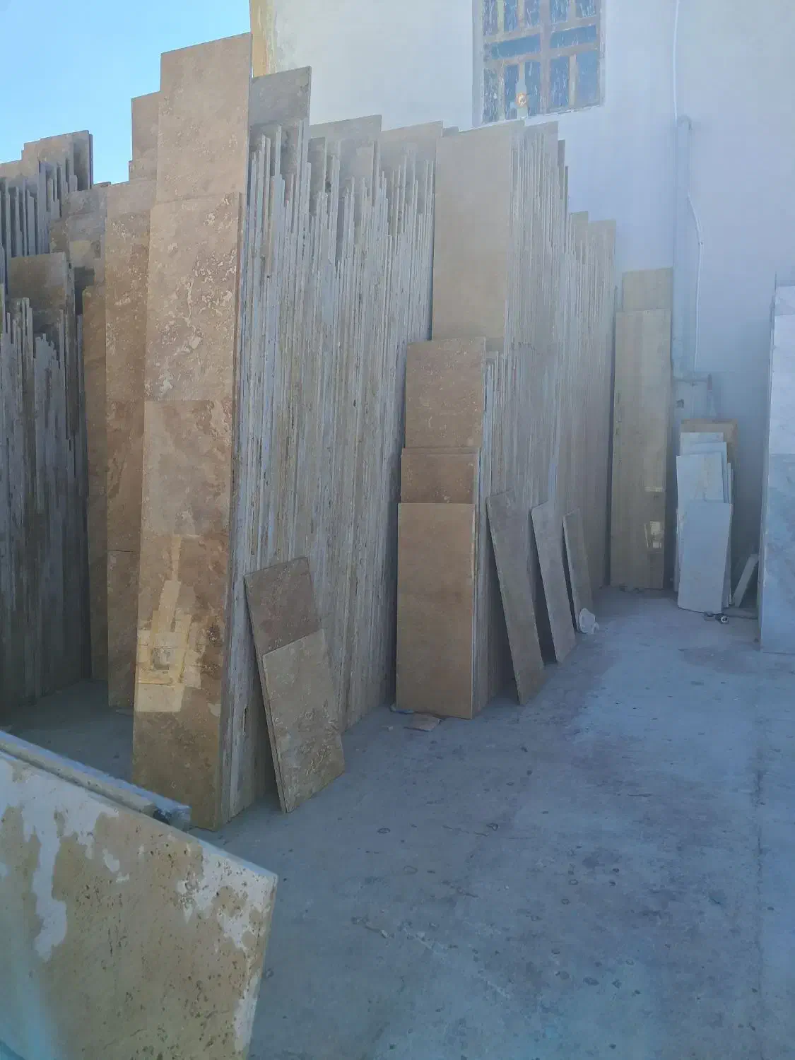 سنگ تراورتن درجه یک عسلی|مصالح و تجهیزات ساختمان|کرمان, |دیوار