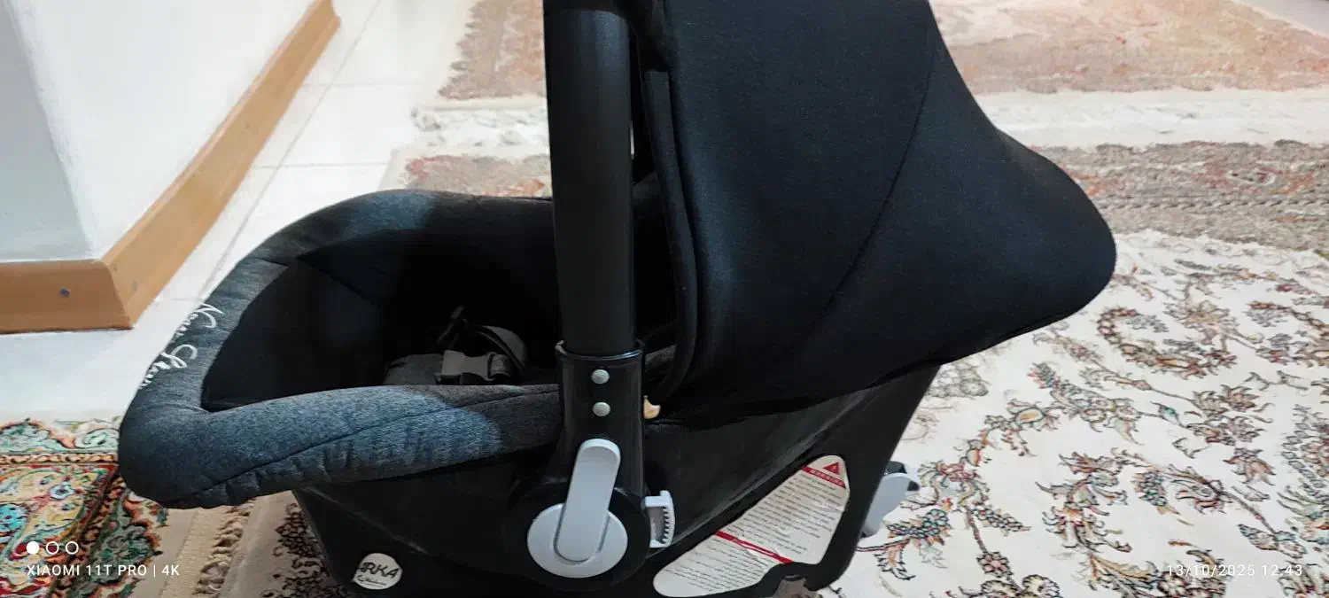 کریر کاملا سالم و در حد نو هست|تخت و صندلی بچه|بابل, |دیوار