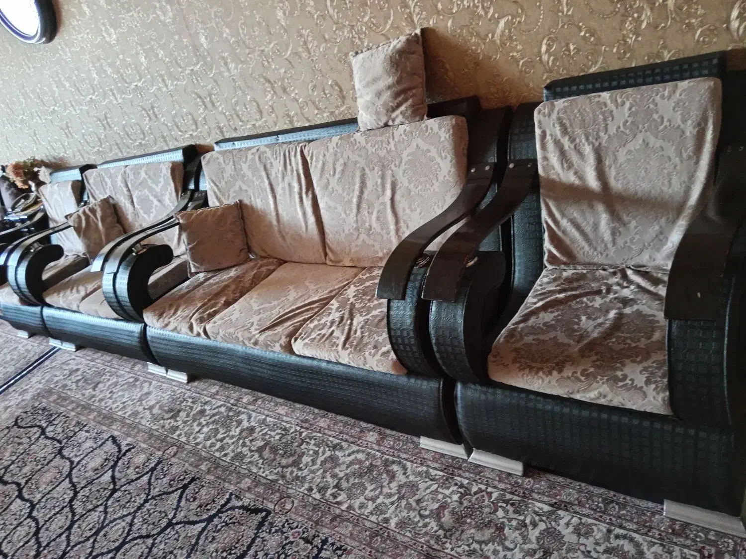 مبل 7نفره چرم دسته S|مبلمان خانگی و میز عسلی|تربتحیدریه, آسایش|دیوار