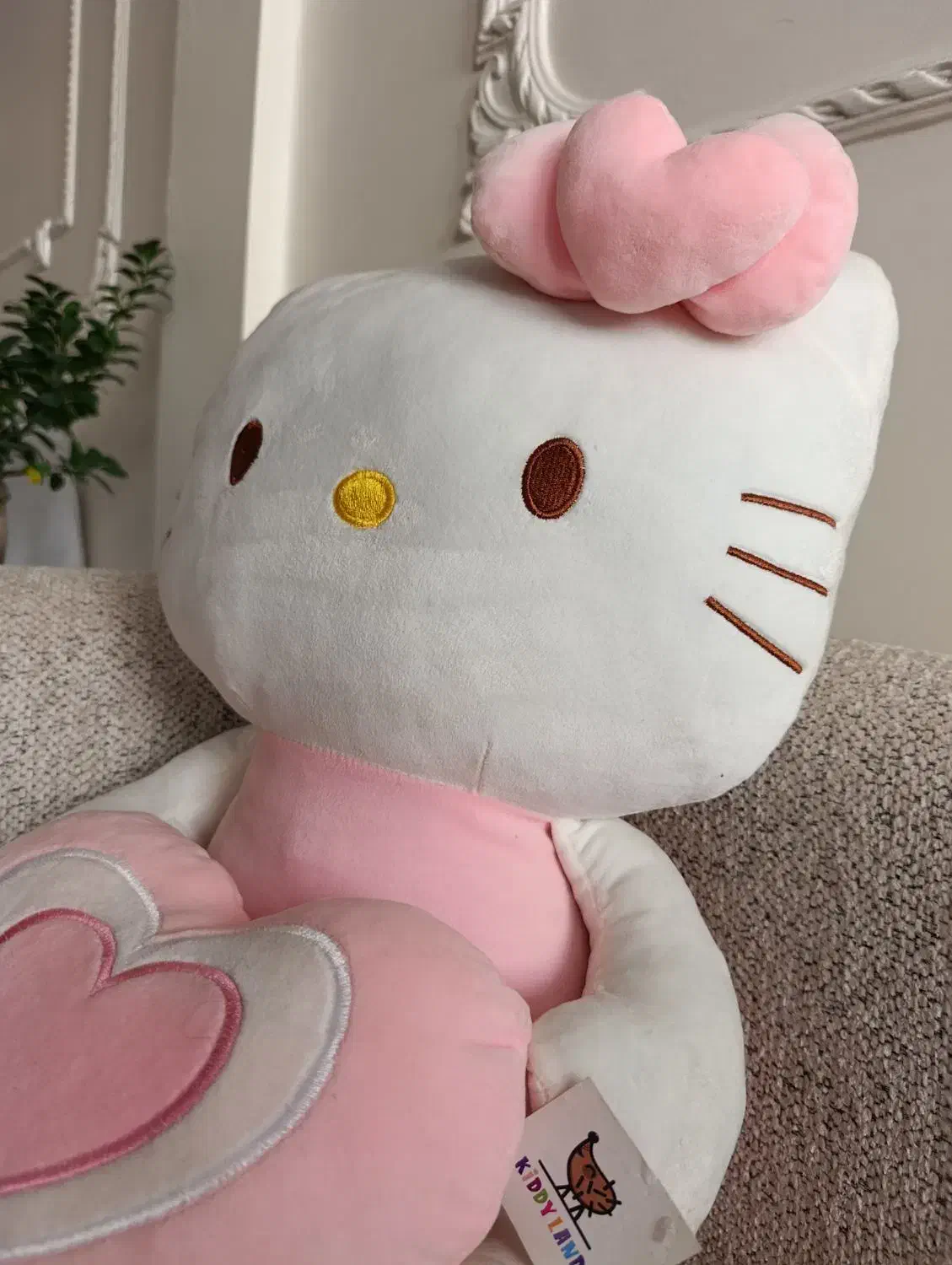 عروسک kitty|اسباب‌بازی بچه|تهران, مهران (سیدخندان)|دیوار