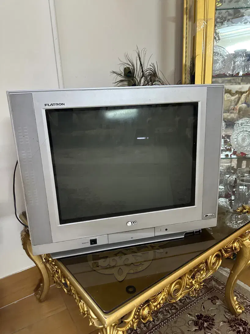 تلویزیون ال جی قدیمی|تلویزیون و پروژکتور|فردیس, شهرک ارم|دیوار