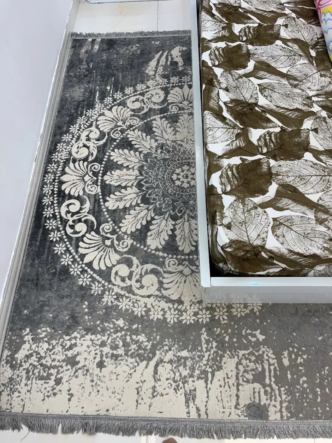 فرش ۴ متری|فرش|آستانه اشرفیه, |دیوار