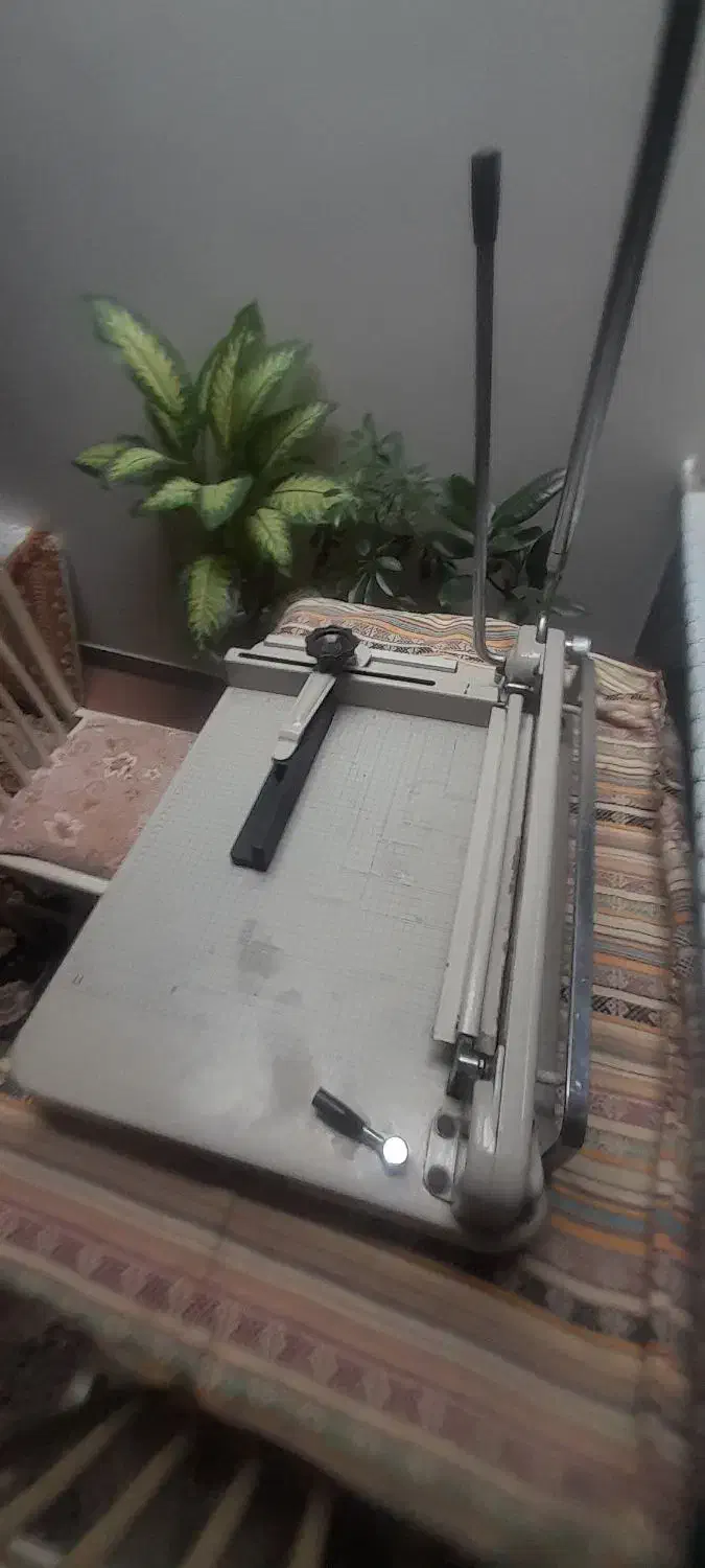 دستگاه برش کاغذ دستی کاتر گیوتین A3  مدل 868|لوازم التحریر|بروجرد, |دیوار