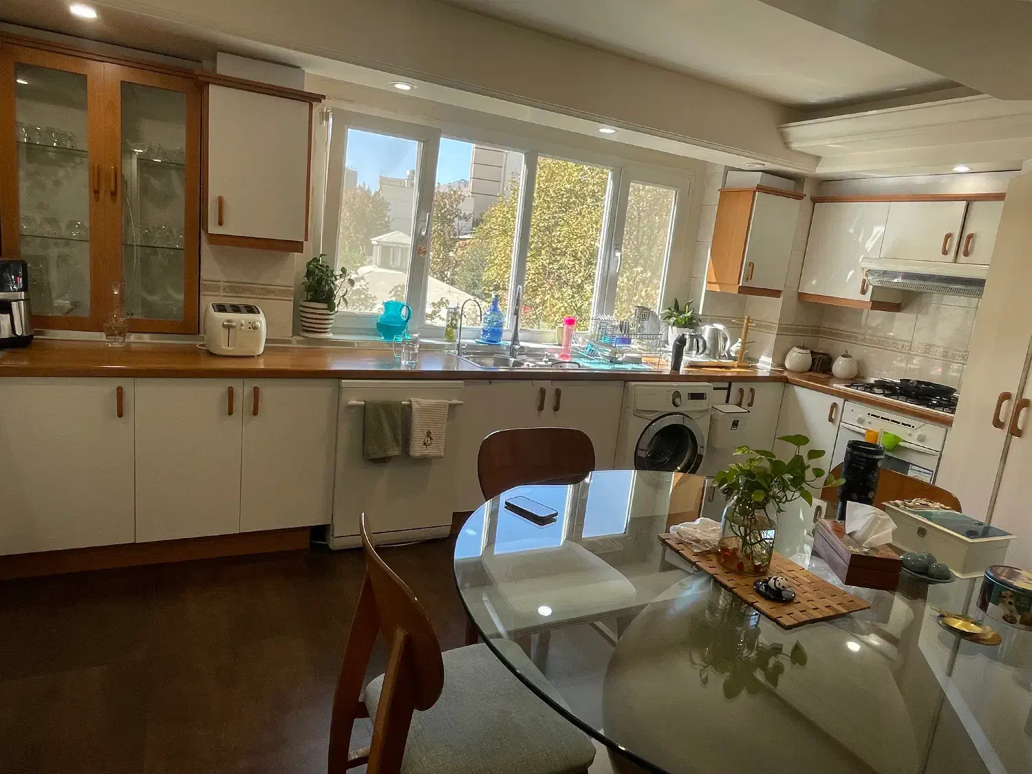 دربند اسداللهی ۱۵۰ متر دوخواب سالن بزرگ و ویو دار