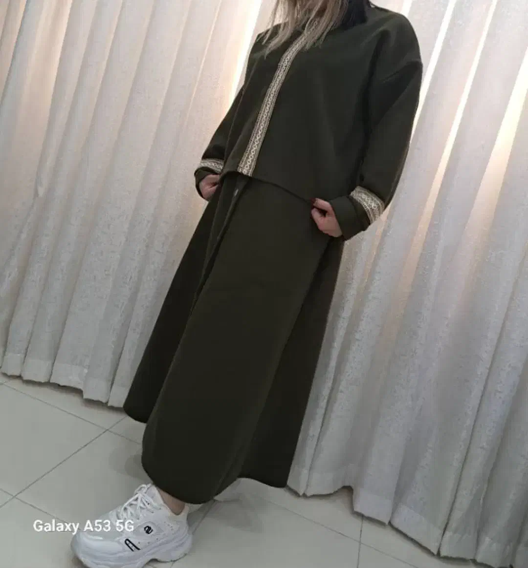 لباس|لباس|فولادشهر, B2|دیوار