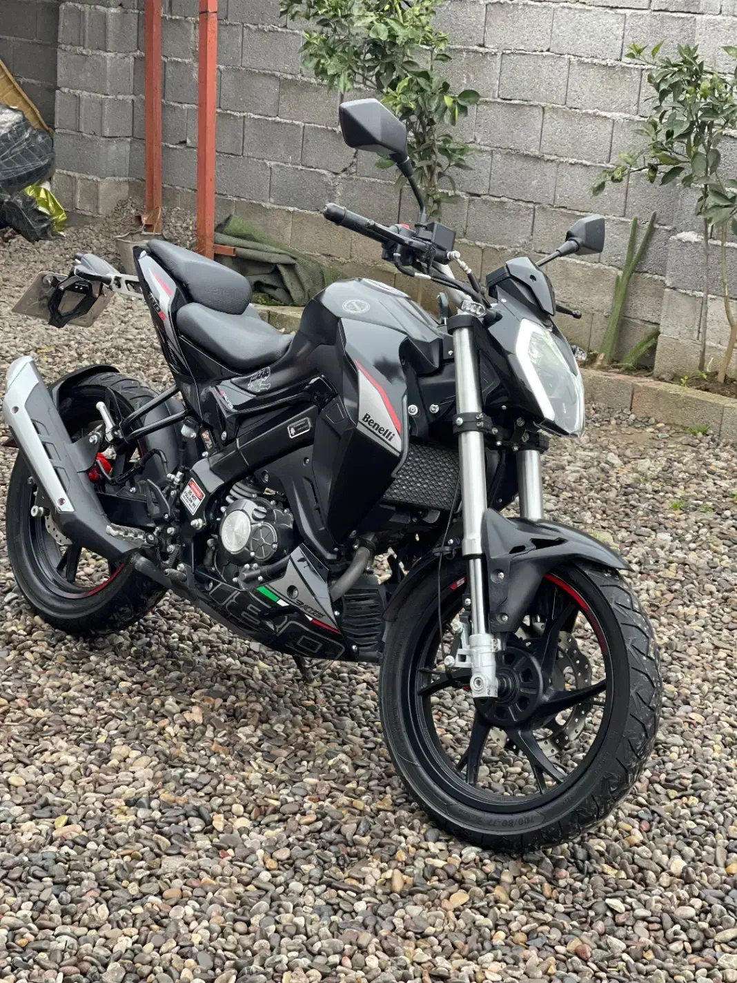 بنلی 180s|موتورسیکلت|رشت, خبرنگار|دیوار