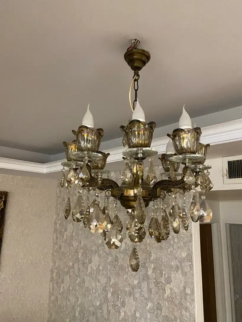 لوستر برنز به همراه شمعدان|لوستر و چراغ آویز|تهران, فردوس|دیوار