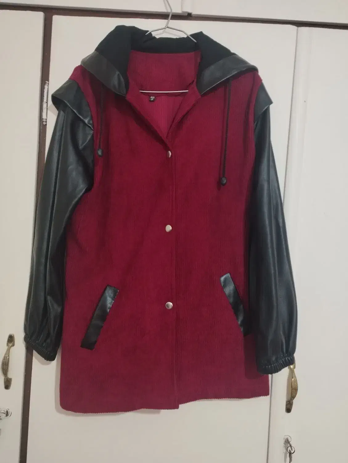 مانتو مخمل کبریتی زرشکی آستین چرم در حد سایز 42|لباس|قزوین, |دیوار