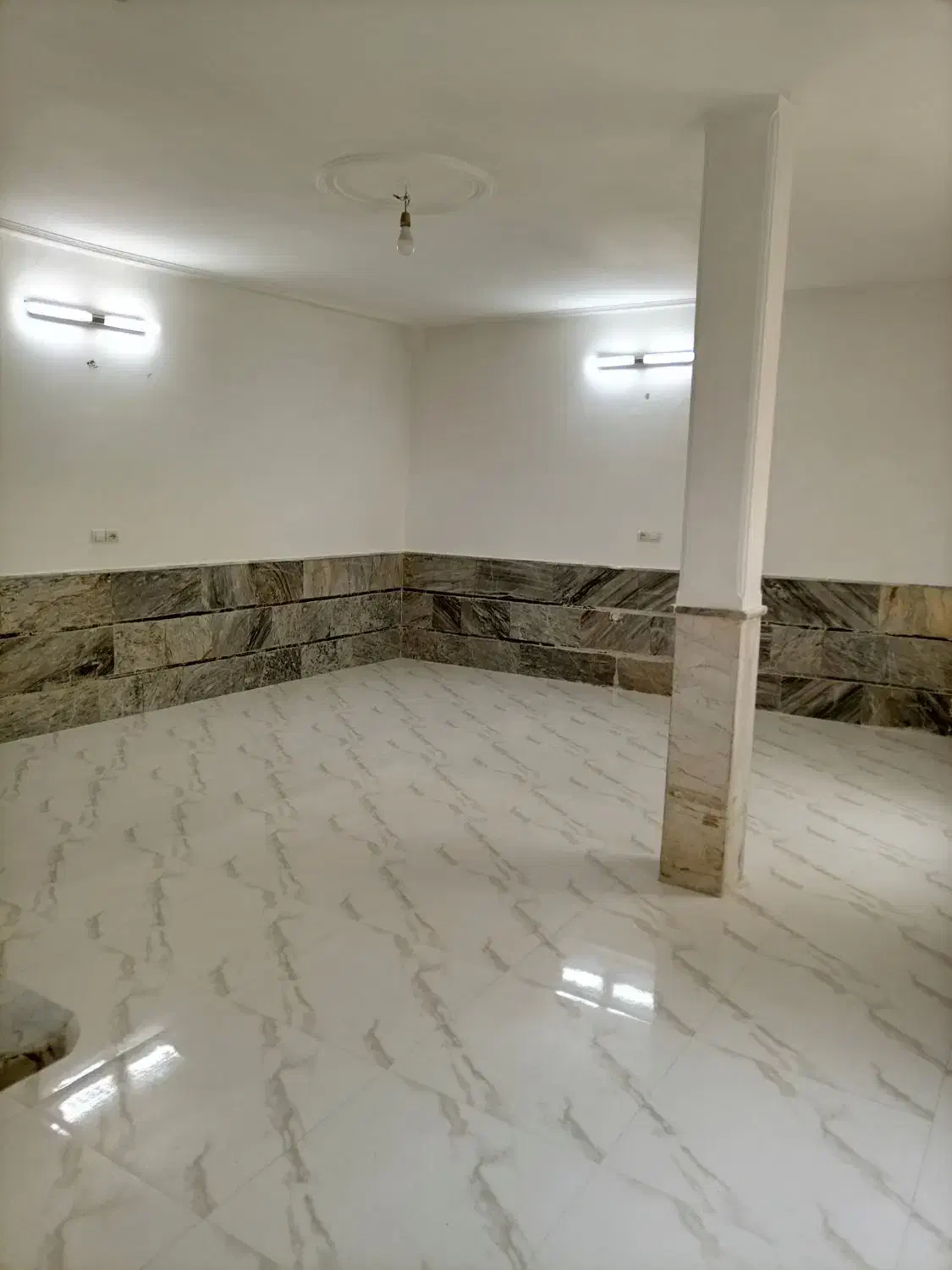 زیرزمین گلخانه ای/75متر/راه جدا/خ شریعتی کوی روشن|اجارهٔ خانه و ویلا|کاشان, گبرها|دیوار