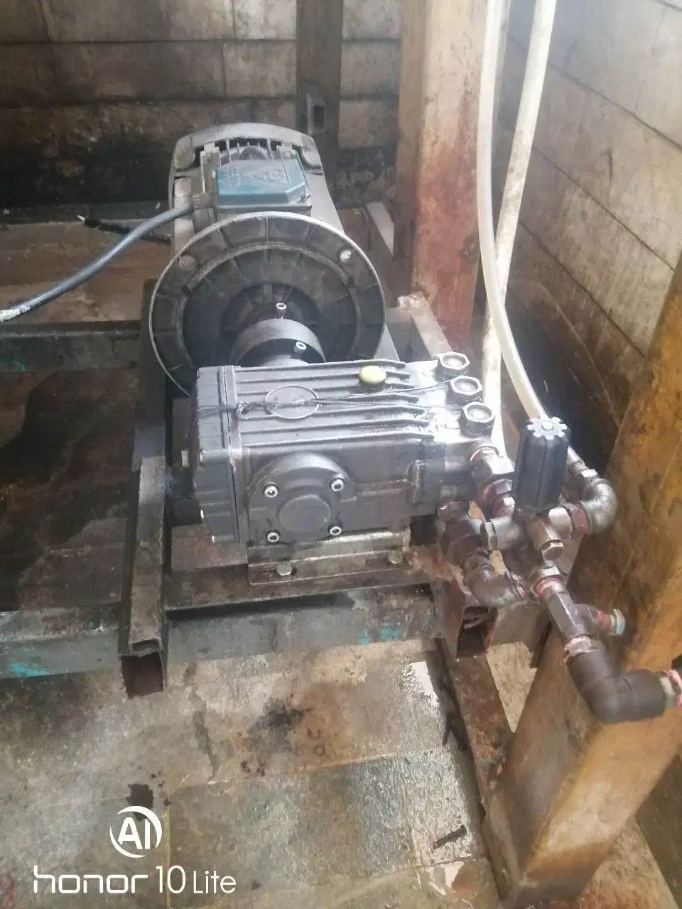 خدمات فنی مسترتعمیر|خدمات پیشه و مهارت|سمنان, |دیوار