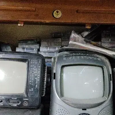 تلوزیون کوچولو|تلویزیون و پروژکتور|قرچک, باقرآباد|دیوار