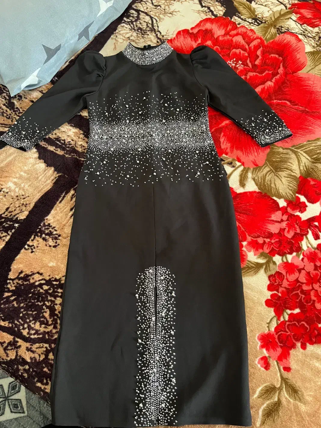 لباس مجلسی|لباس|دورود, |دیوار