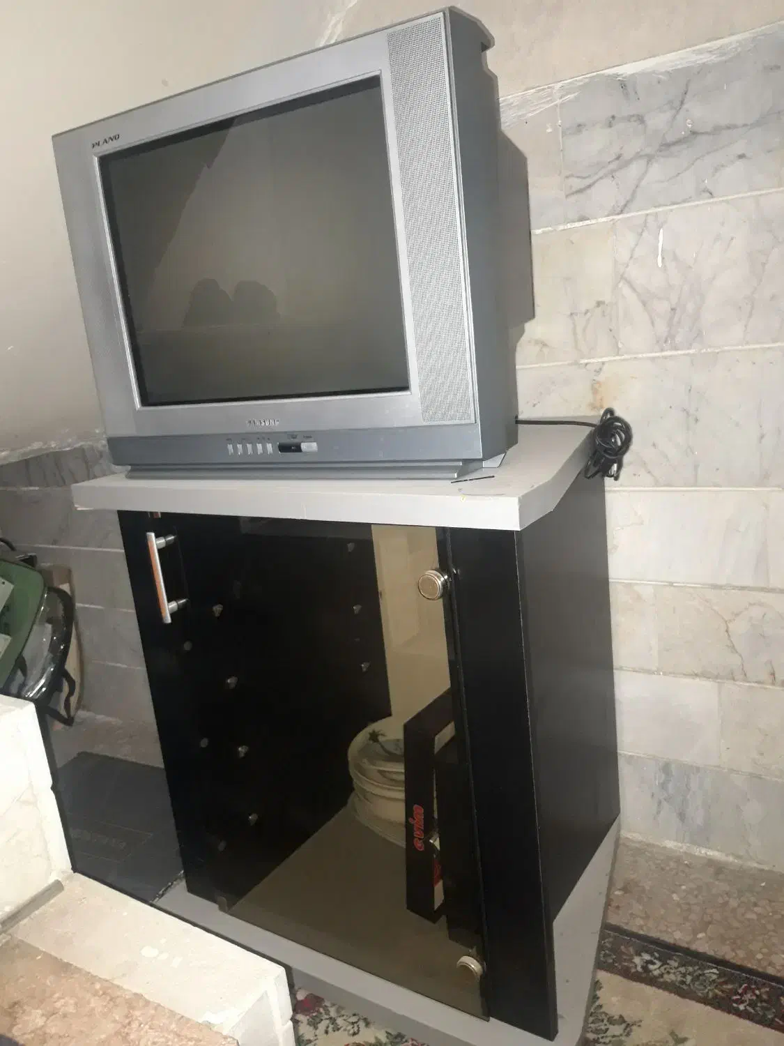 تلویزیون و میز تلویزیون|تلویزیون و پروژکتور|خوی, |دیوار