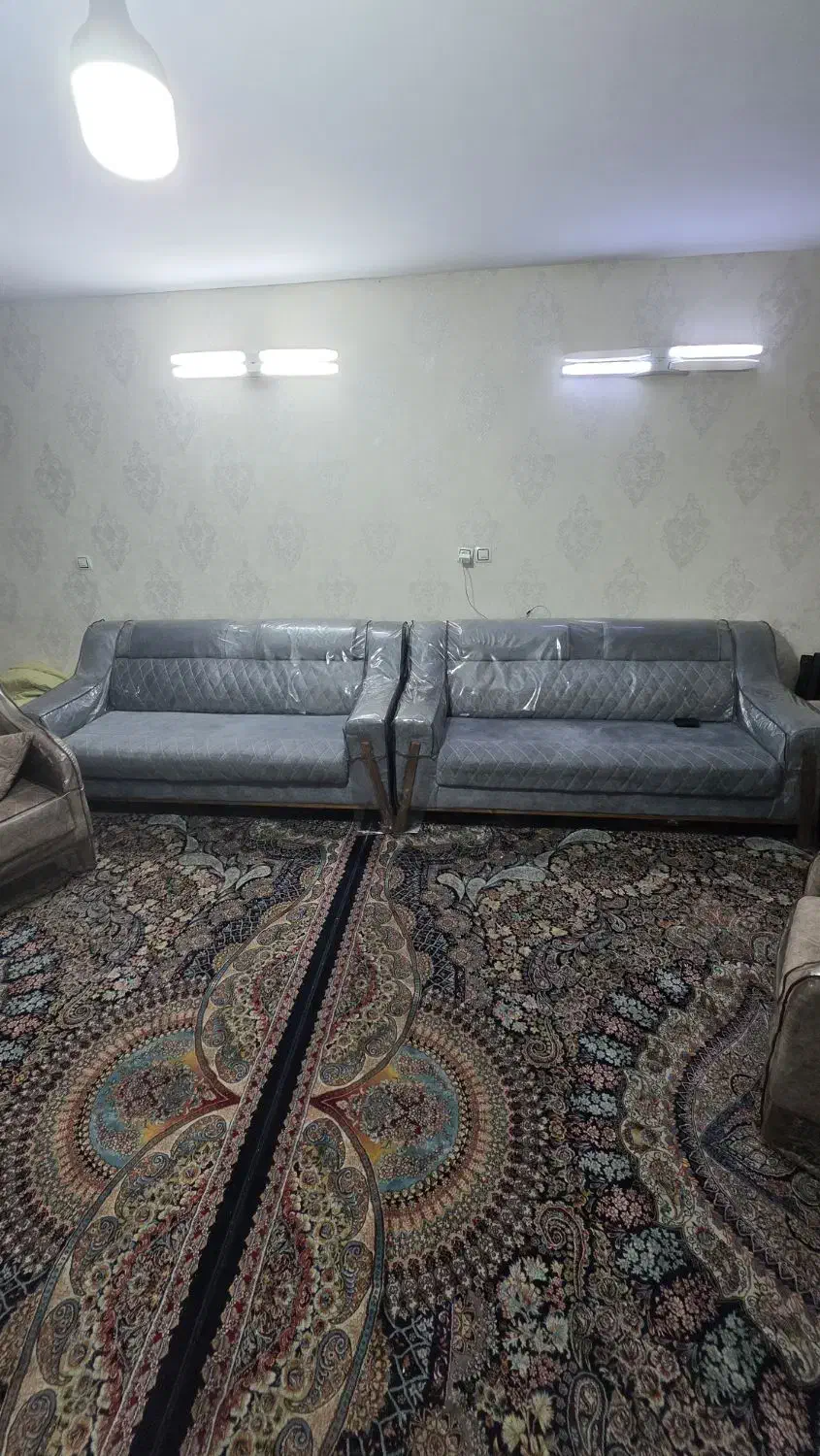 مبل در حد نو ده نفره|مبلمان خانگی و میز عسلی|ری, اقدسیه|دیوار