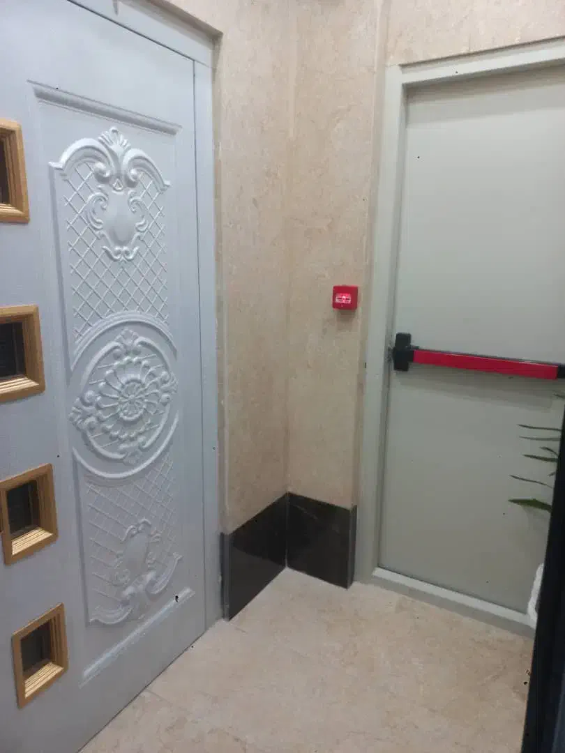 ۱۱۵متر  آسانسور پارکینگ در یاسر کوچه عباسخانی