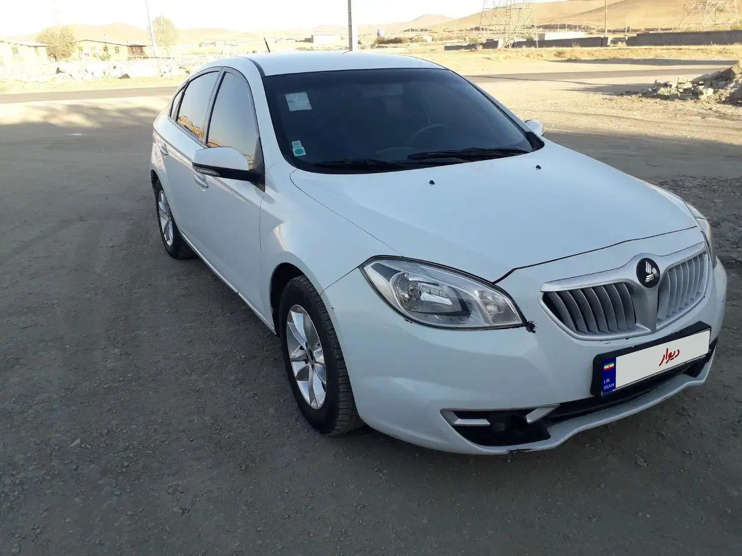 برلیانس ۳۳۰ بیرنگ|خودرو سواری و وانت|همدان, |دیوار