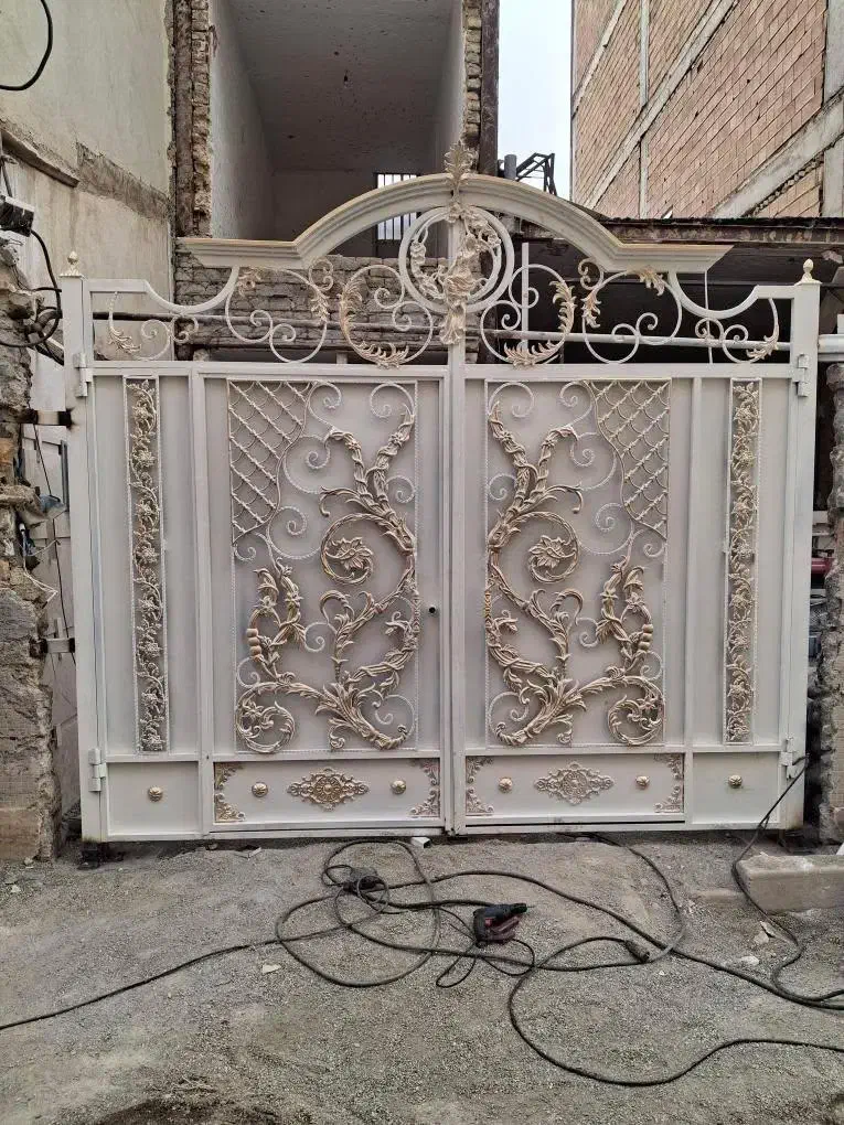 درب ویلای مدرن طرح دار فرفورژه دار|مصالح و تجهیزات ساختمان|نظرآباد, شهرک آزادگان|دیوار