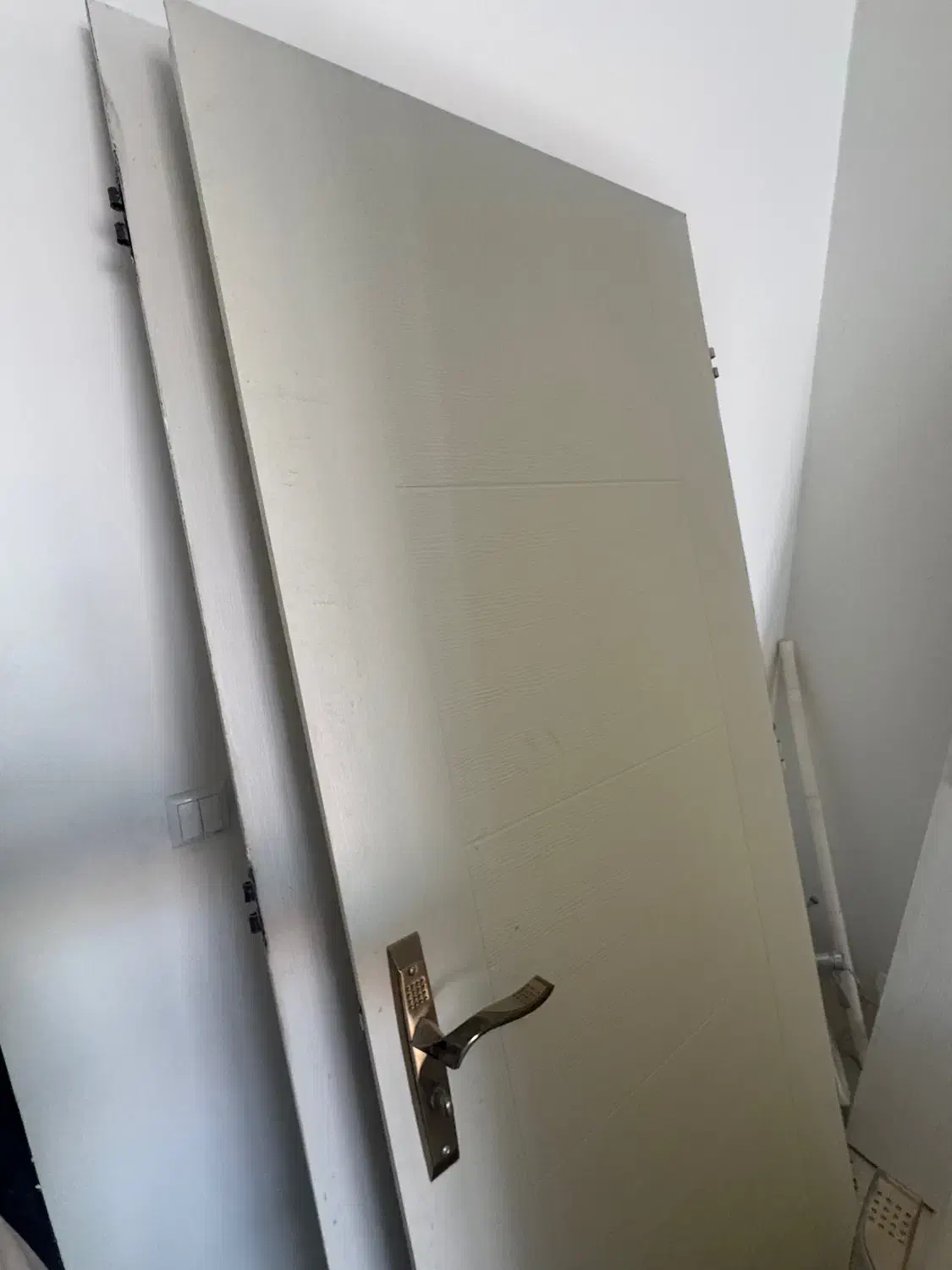 درب چوبی مشابه نو|مصالح و تجهیزات ساختمان|پردیس, فاز ۳|دیوار